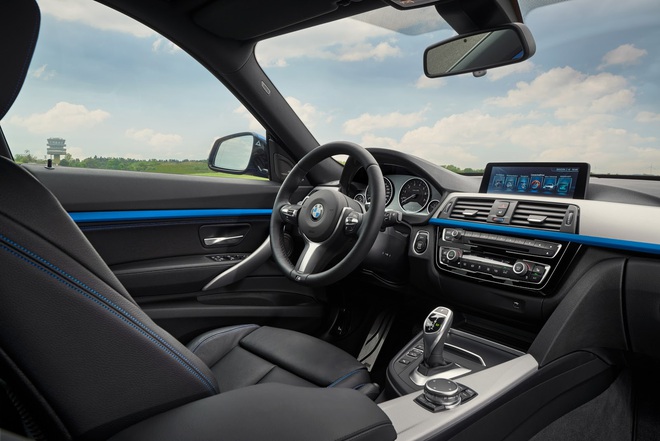 
Chiều dài 4.824 mm mang đến không gian nội thất rộng rãi chính là lợi thế lớn nhất của BMW 3-Series GT. Đây cũng là lý do vì sao người ta chọn BMW 3-Series GTo thay vì 3-Series Sedan thông thường.
