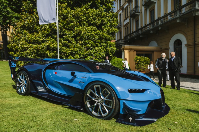 
Trong đó không thiếu những mẫu xe concept đẹp mắt và đình đám trên thế giới hội tụ như Bugatti Vision Gran Turismo, Aston Martin Vanquish Zagato, BMW 328 Hommage hay BMW 2002 Hommage.
