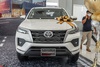 Đánh giá nhanh Toyota Fortuner 2021 bản rẻ nhất vừa ra mắt: Bên ngoài như bản cao, bên trong gây bất ngờ