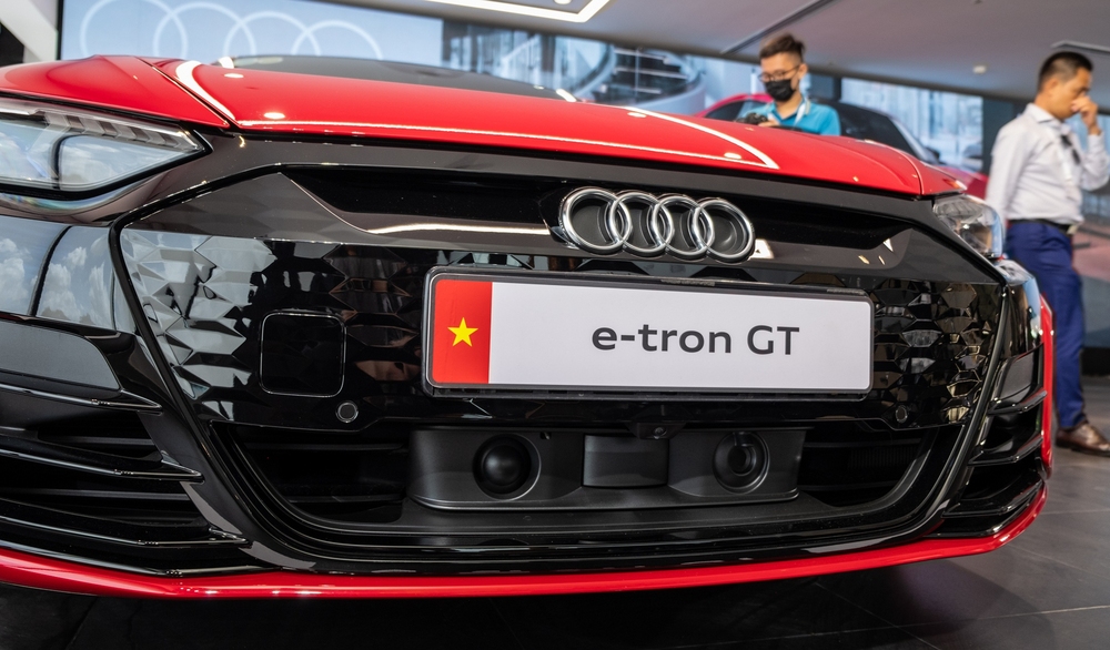 Ra mắt Audi e-tron GT tại Việt Nam: Giá từ 5,2 tỷ đồng, cạnh tranh trực tiếp Porsche Taycan - Ảnh 4.