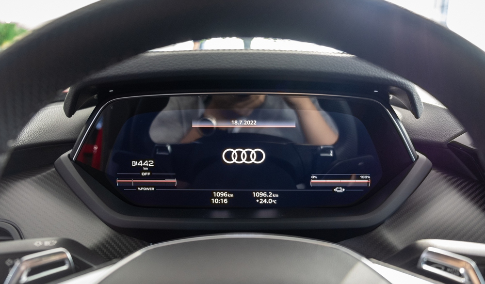 Ra mắt Audi e-tron GT tại Việt Nam: Giá từ 5,2 tỷ đồng, cạnh tranh trực tiếp Porsche Taycan - Ảnh 18.
