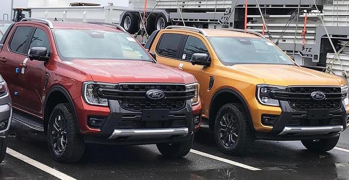 Ford Ranger 2023 bán kèm 60 triệu đồng phụ kiện để giao xe sớm
