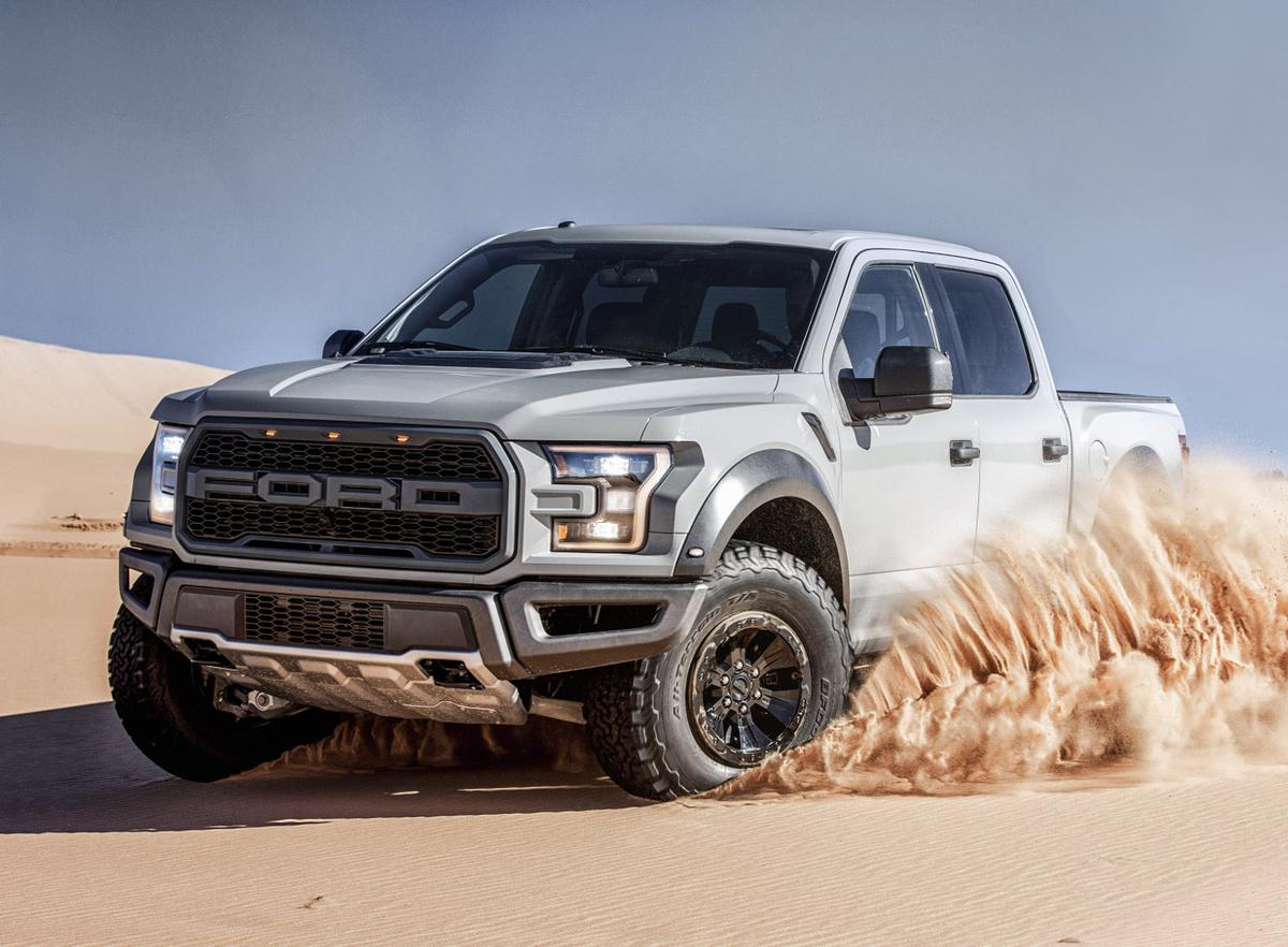 Ford F-150 Raptor SuperCrew 2017 trình làng, dùng hộp số 10 cấp