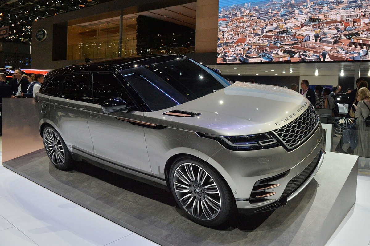Chi tiết phiên bản đặc biệt đầu tiên của SUV hạng sang Range Rover Velar