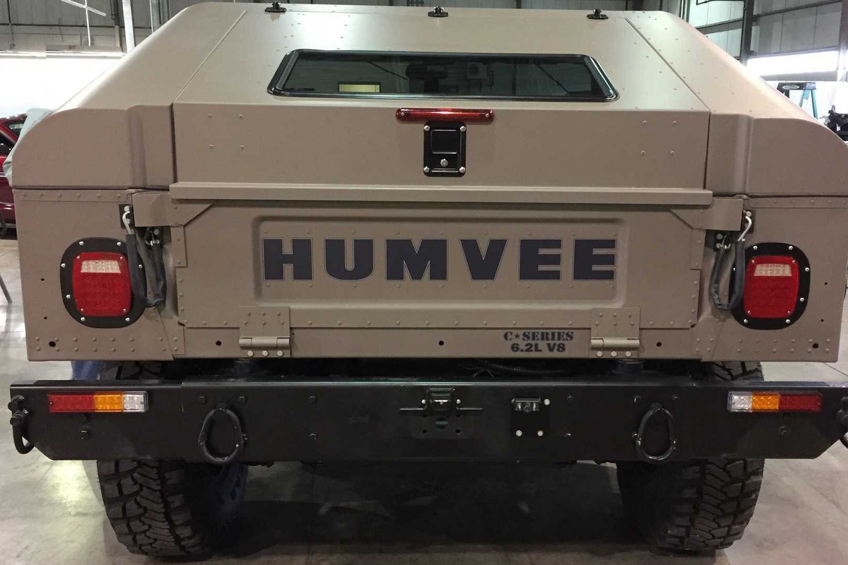 2 đại gia Mỹ xâu xé thương hiệu chế tạo Humvee, SUV đình đám Hummer ...
