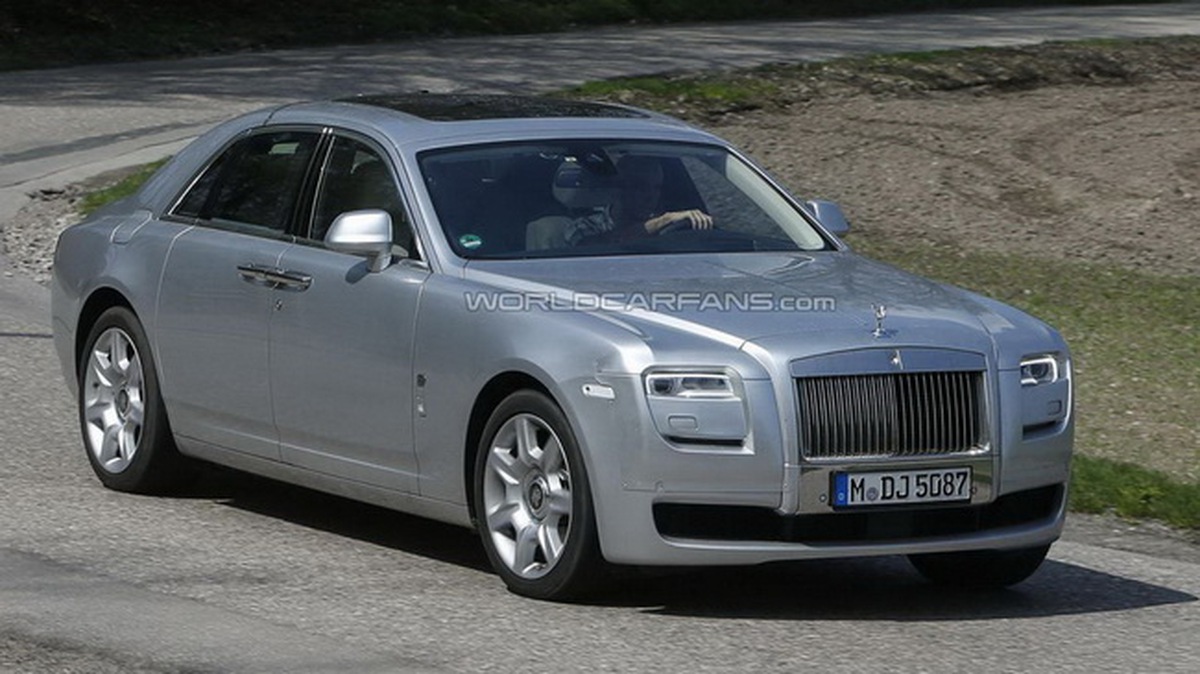 Bản cập nhật Rolls-Royce Ghost xuất hiện trên đường thử