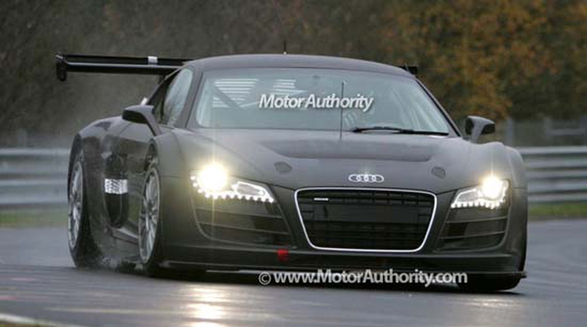 Audi R8 phiên bản đặc biệt trên đường thử