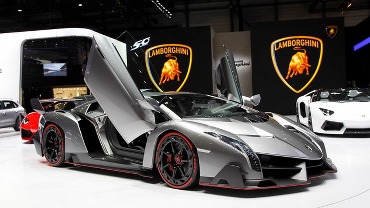 Giám đốc điều hành Lamborghini xác nhận tương lai Veneno Roadster