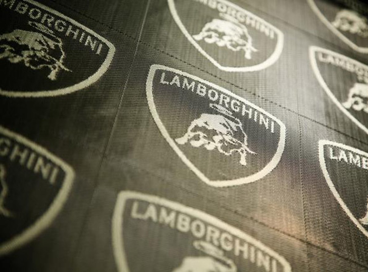 Chờ đợi bất ngờ từ Lamborghini tại triển lãm Geneva 2012