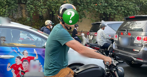 Bắt gặp ngôi sao nổi tiếng của Game of Thrones lái xe máy trên đường phố Việt Nam