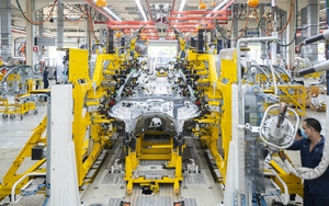 Bên trong nhà máy Mercedes-Benz Việt Nam vừa &quot;khoác áo mới&quot; 33 triệu USD, sở hữu 6 công nghệ sản xuất - lắp ráp xe sang hiện đại nhất thế giới
