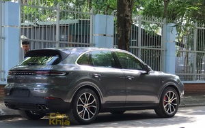 Lộ ảnh Porsche Cayenne 2024 đầu tiên về Việt Nam: Mạnh hơn, nhiều thay đổi giống Taycan