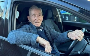 Cụ ông 100 tuổi vẫn lái Kia Morning hàng ngày: Lái xe từ năm 13 tuổi, kinh nghiệm 87 năm, từng lái cả xe hạng nặng trong Thế chiến 2