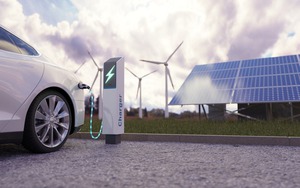 Muốn mua ô tô điện và sạc bằng năng lượng mặt trời ư, chuyên gia vừa giải bài toán cho bạn?