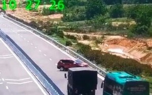 Thi rớt bằng lái ô tô, tài xế chạy ngược chiều trên cao tốc Cam Lâm - Vĩnh Hảo