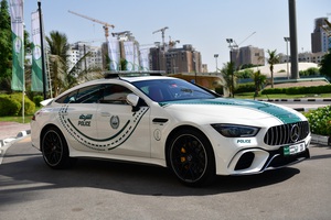 Cảnh sát Dubai trưng dụng thêm Mercedes-AMG GT 63 S làm xe tuần tra