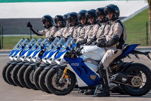 Cảnh sát Dubai được bàn giao dàn Ducati Panigale V4 S &quot;chất như nước cất&quot;