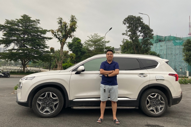 Kỹ sư 25 tuổi mua Hyundai Santa Fe bản đắt nhất cày công trình 33.000 km sau 10 tháng: ‘Sướng, tiết kiệm, sao phải chọn Fortuner theo số đông’ - Ảnh 5.