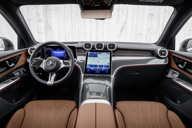 Ra mắt Mercedes-Benz GLC 2023 - SUV hạng sang hợp gu khách Việt lột xác, đấu BMW X3 và Audi Q5 - Ảnh 12.