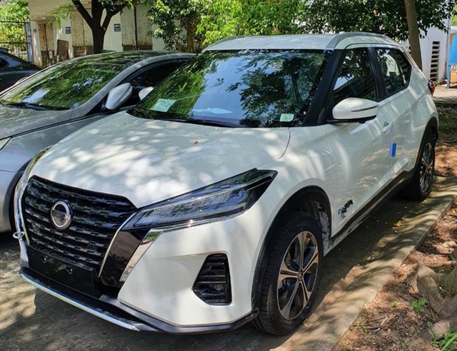 Lô Nissan Kicks 2022 đầu tiên về Việt Nam: Giá dự kiến từ 650 triệu đồng, đấu Seltos và Corolla Cross - Ảnh 1.