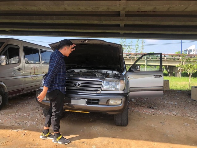 9X Quang Tri sells Mazda3 to buy Toyota Land Cruiser 2004 running more than 250,000 km: Used is addicted to everything, even breaking it is hard to break - Photo 8.