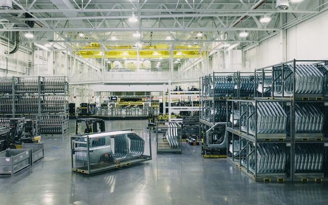 Rivian's utopian ambition: Each quarter can only produce 2,500 cars, but the CEO boldly declares that he will sell 10 million cars a year a day like Toyota - Photo 6.
