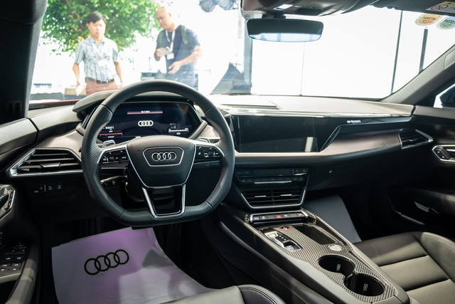 Ra mắt Audi e-tron GT tại Việt Nam: Giá từ 5,2 tỷ đồng, cạnh tranh trực tiếp Porsche Taycan - Ảnh 8.