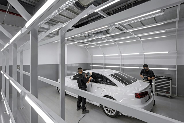 Bên trong showroom Audi lớn nhất Việt Nam: Vốn đầu tư hơn 140 tỷ đồng, rộng 9.000 m2, có cả khu sửa chữa dành riêng cho xe điện - Ảnh 13.