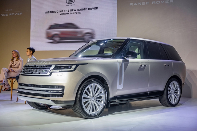 Range Rover 2022 ra mắt Việt Nam: Giá từ 11,9 tỷ đồng, nhiều tiện nghi ghế VIP, lựa chọn sang xịn ngang tầm Mercedes-AMG G 63 - Ảnh 1.