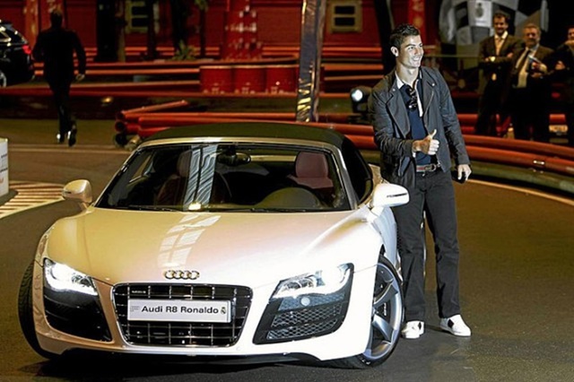 3 cầu thủ sở hữu bộ sưu tập siêu xe xa xỉ nhất thế giới bóng đá - Ảnh 4.