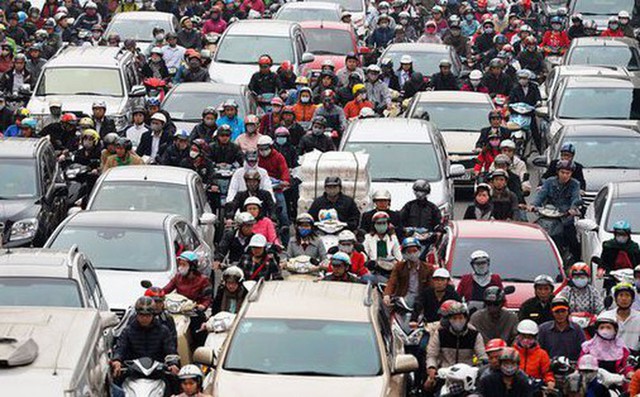 Tỷ lệ sở hữu ô tô ở ba miền Bắc, Trung, Nam đã thay đổi ngoạn mục ra sao sau 10 năm? - Ảnh 1.