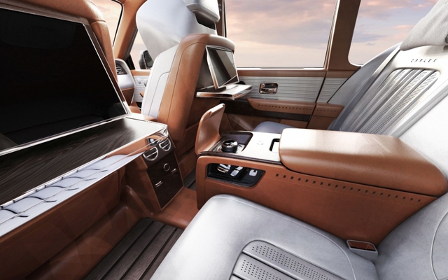 Rolls-Royce Cullinan th&ecirc;m sang trọng với g&oacute;i độ của Carlex Design - Ảnh 6.