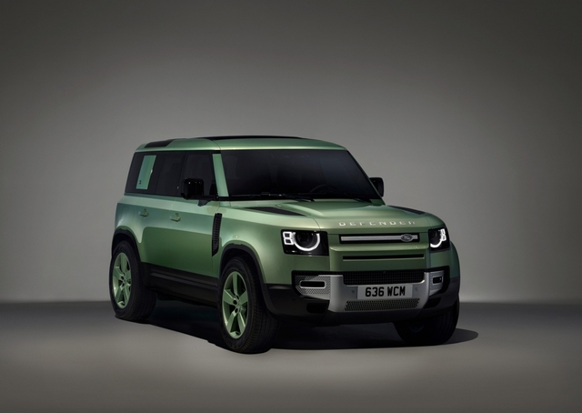 Cận cảnh Land Rover Defender 2023 phiên bản kỷ niệm 75 năm - Ảnh 3.