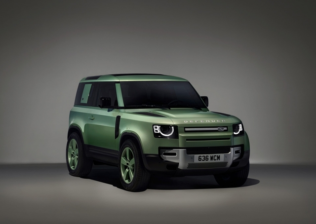 Cận cảnh Land Rover Defender 2023 phiên bản kỷ niệm 75 năm - Ảnh 1.