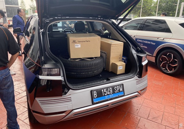 Hyundai Ioniq 5 khởi động hành trình 11 ngày đi 5 nước với điểm đến cuối là Việt Nam - Ảnh 2.