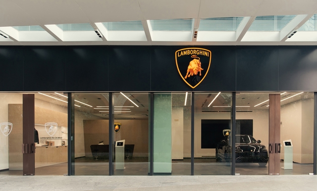 Khai trương showroom Lamborghini - Ảnh 1.
