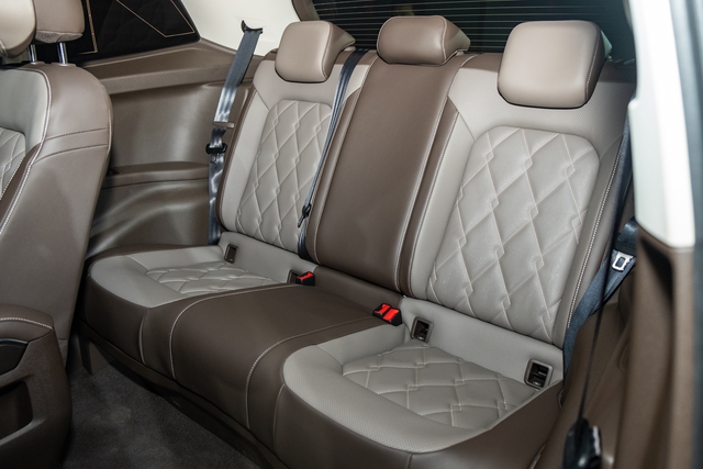 Chi tiết VW Viloran Luxury giá 2,188 tỷ đồng, vượt trội về trang bị tiện nghi so với bản tiêu chuẩn - Ảnh 8.