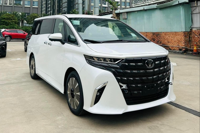 Loạt xe hybrid ra mắt Việt Nam năm 2023: Chủ yếu là SUV, nhiều mẫu giảm giá cả trăm triệu dù vừa mở bán - Ảnh 8.