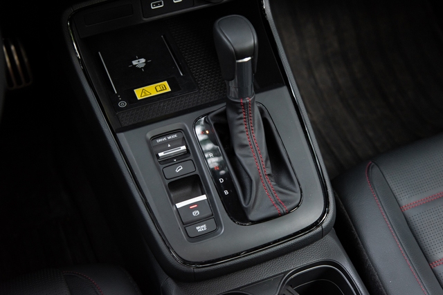 ‘Cố’ lên Honda CR-V e:HEV RS giá 1,259 tỷ đồng: Lái rồi mới thấy hay - Ảnh 8.