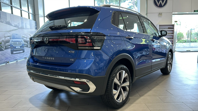 VW T-Cross bản trưng bày được giảm 244 triệu tại đại lý: Cùng cỡ Seltos nhưng đắt ngang Sorento dù giảm giá mạnh - Ảnh 5.