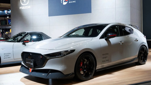 Mazda mở cửa đưa Mazda3 hiệu suất cao trở lại trong tương lai gần - Ảnh 1.