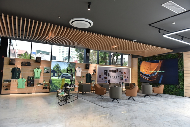 Skoda khai trương showroom trải nghiệm đầu tiên tại Việt Nam: 'Rộng 1.300 mét vuông, có thứ chỉ dành riêng cho thị trường nước ta' - Ảnh 4.