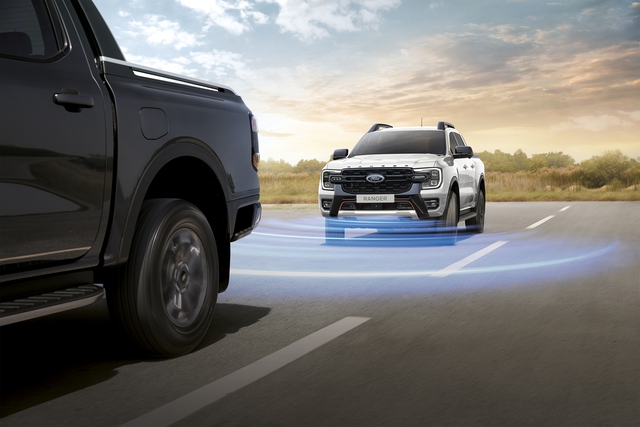 Ford Ranger Stormtrak ra mắt Việt Nam: Giá chưa công bố, hầm hố hơn bản Wildtrak, thêm áp lực cho Triton Athlete - Ảnh 5.