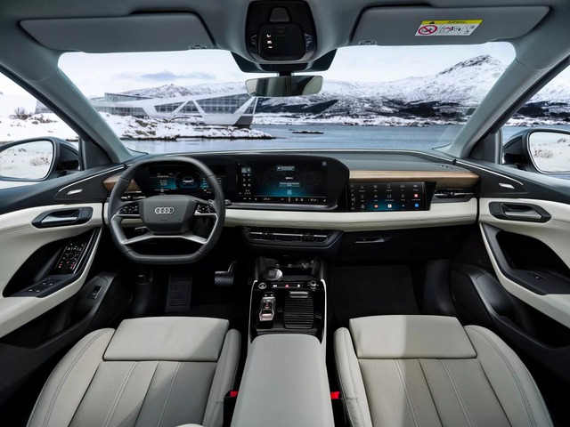 Audi Q6 e-tron ra mắt: Giá quy đổi từ 2 tỷ đồng, mạnh 456 mã lực, về Việt Nam sẽ đấu Mercedes EQE