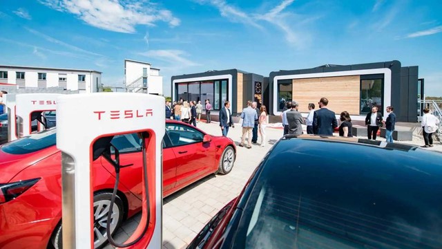 Tesla sa thải toàn bộ nhân viên mảng sạc hứa hẹn là 'mỏ vàng' tương lai, cả làng xe điện 'đứng hình' - Ảnh 3.