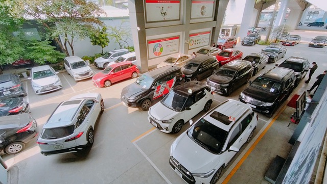 Xe cũ tại Việt Nam bùng nổ: Toyota vẫn được chuộng nhất, dân có tiền ngày càng nhiều nhưng đang mất niềm tin vì một số lý do- Ảnh 4.