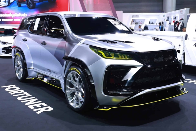 Những mẫu xe độ đáng chú ý nhất Bangkok Auto Salon 2024: Toàn 'người quen' nhưng nay trông khác hẳn, mang ra đường khó mà nhận ra- Ảnh 1.