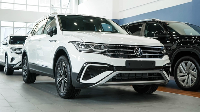 VW Tiguan thêm phiên bản mới tại Việt Nam: Thêm tiện nghi và an toàn, giá 1,688 tỷ đồng rẻ hơn cả bản tiêu chuẩn- Ảnh 5.