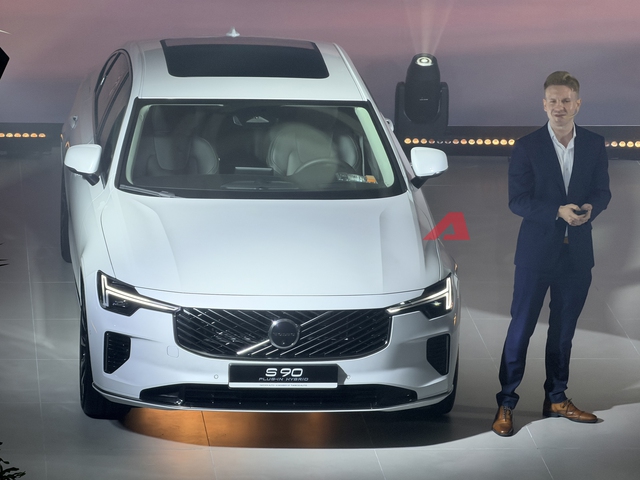 Loạt xe ra mắt Việt Nam tháng 11: Toàn xe nhập tiền tỷ, hầu hết là hybrid, nhiều xe chạy tới 100km không cần xăng- Ảnh 7.