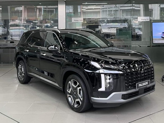 Khách Việt có cơ hội ‘bắt đáy’ giá xe Hyundai tháng này: Palisade ưu đãi 200 triệu, Tucson ngang giá Destinator- Ảnh 2. Khách Việt có cơ hội ‘bắt đáy’ giá xe Hyundai tháng này: Palisade ưu đãi 200 triệu, Tucson ngang giá Destinator- Ảnh 2.